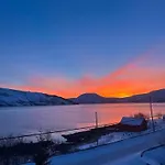 Beautiful Large With Beautiful Sea View *